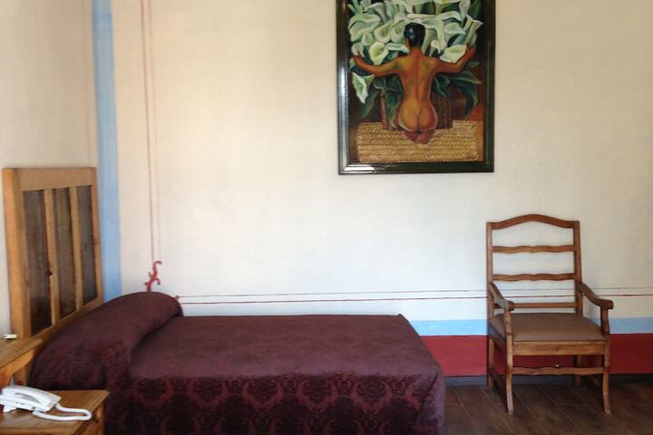 Room 6 of 50
