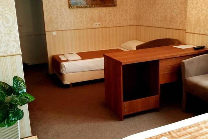 Room 15 of 46