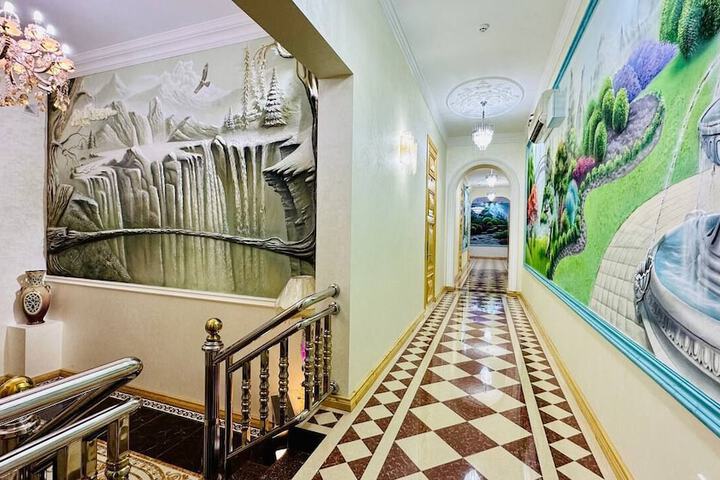 Ballroom/Hall 29 of 31
