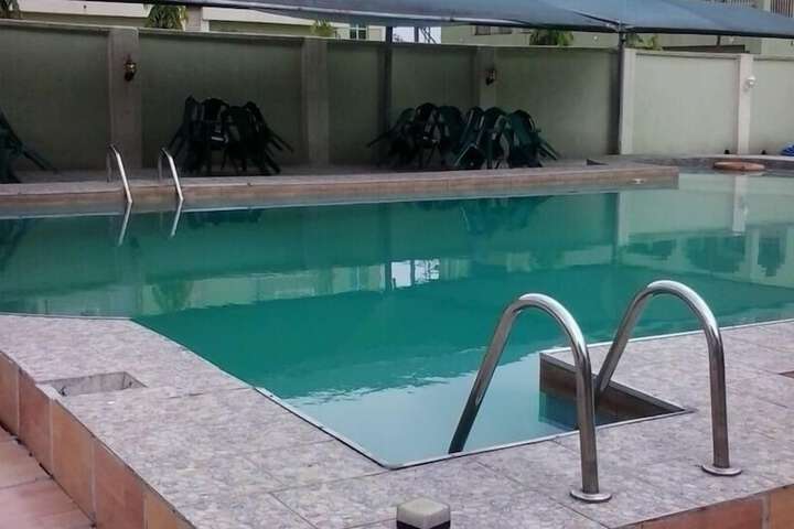 Pool 23 of 64