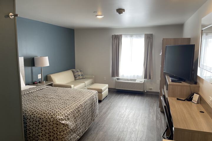 Room 6 of 41
