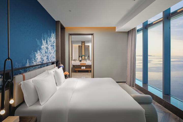 Room 49 of 118