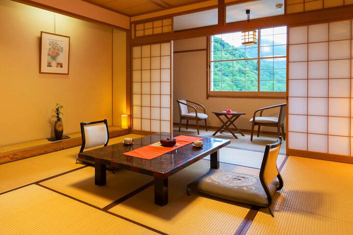 Room 18 of 41
