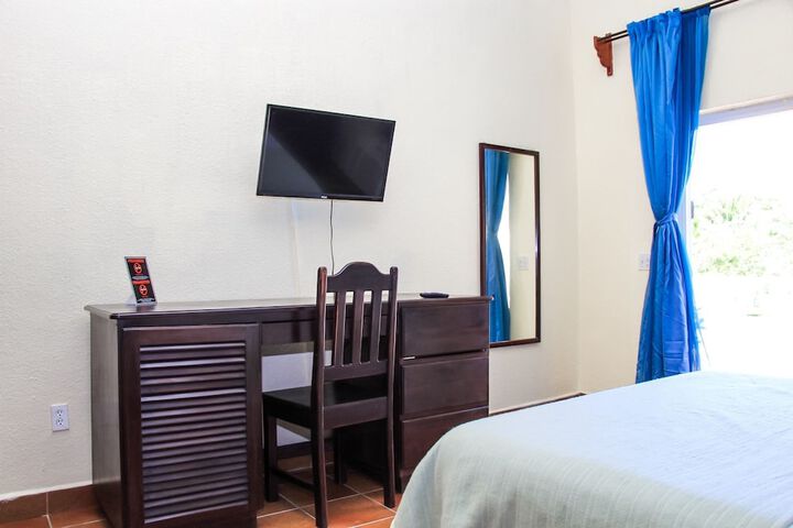 Room 6 of 27