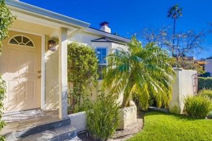 Sun Drenched 3Br 3BA Beach House by RedAwning