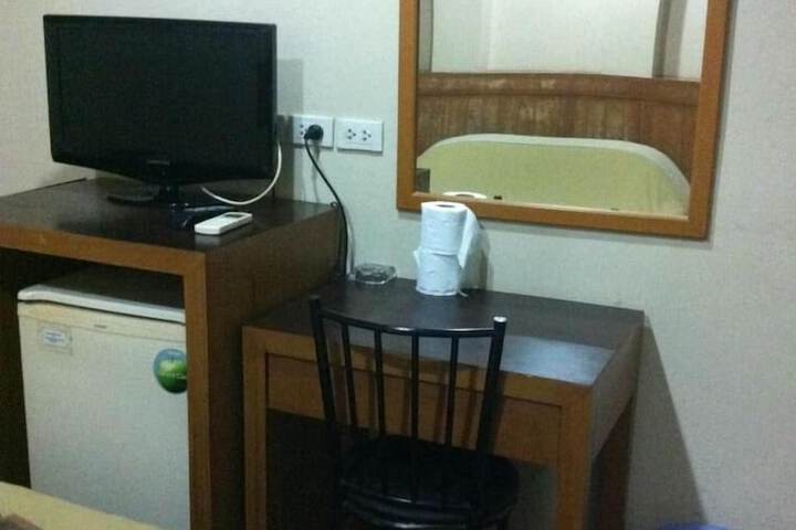 Room 8 of 31