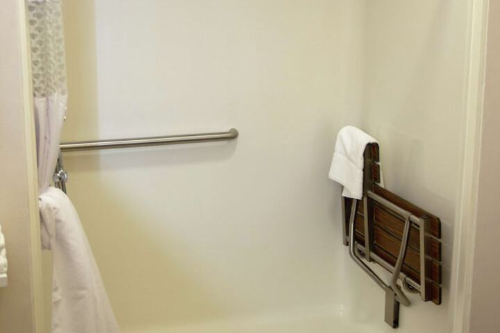 Room 19 of 27
