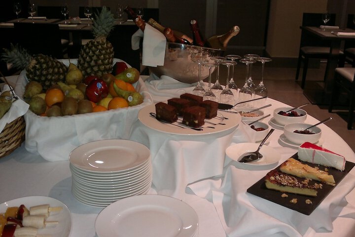Breakfast/Coffee Service 46 of 93