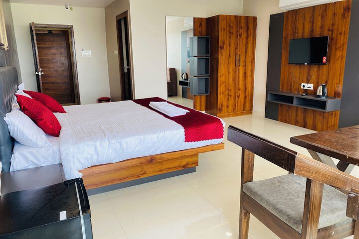 Room 12 of 14