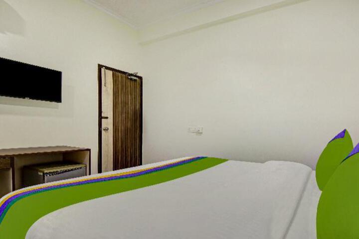Room 56 of 73