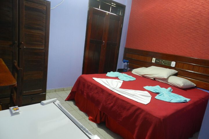 Room 15 of 34