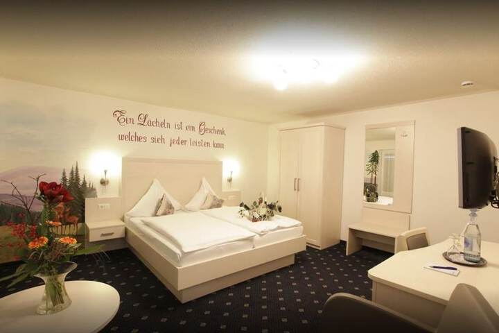 Room 2 of 23