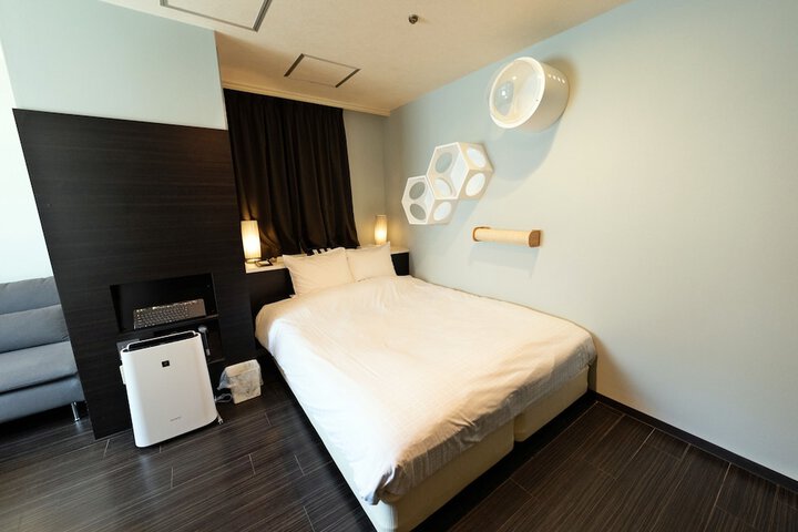 Room 62 of 239