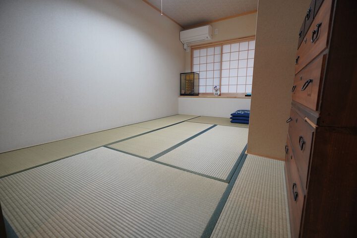 Room 15 of 96