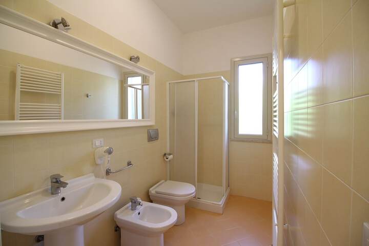 Room 3 of 7
