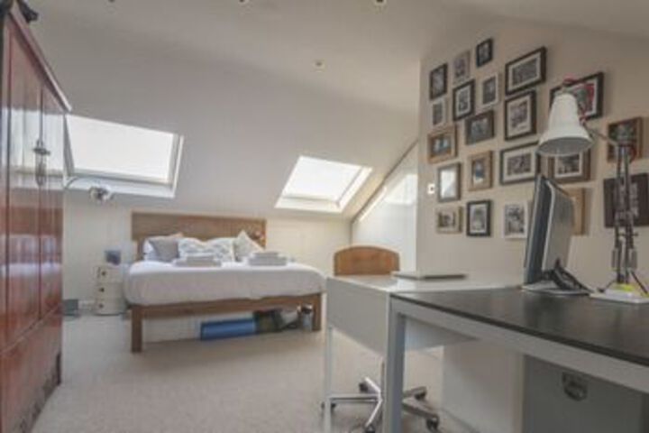 Room 18 of 31