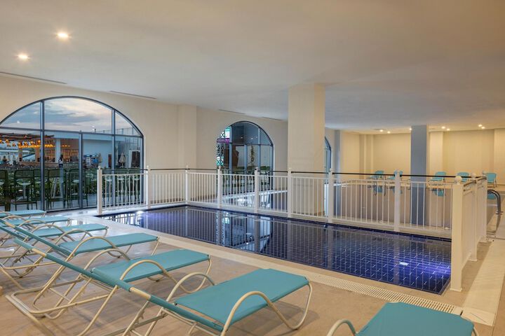 Pool 32 of 116