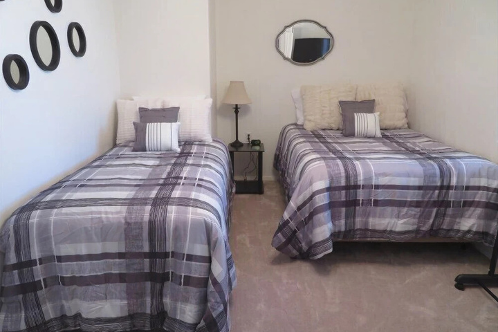 Room 4 of 15