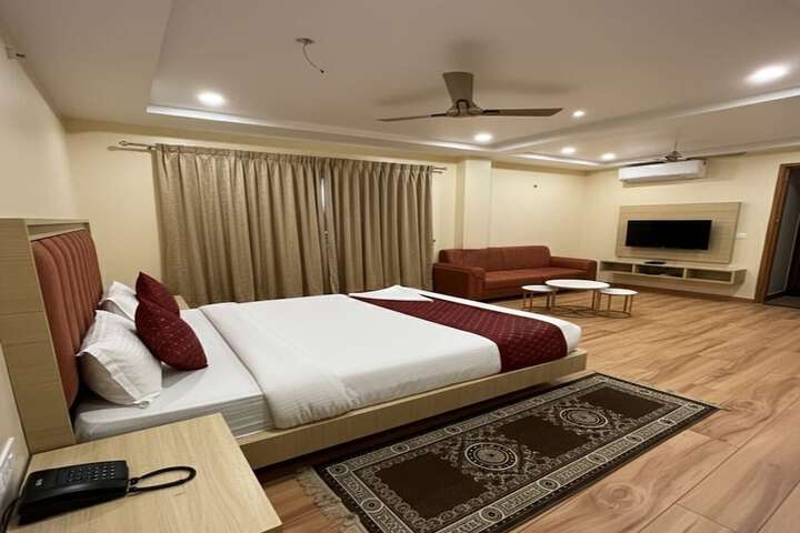 Room 2 of 12