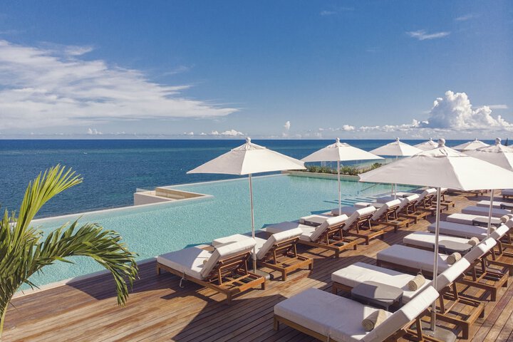 Sundeck 89 of 96