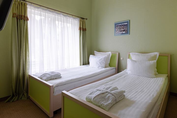 Room 111 of 262