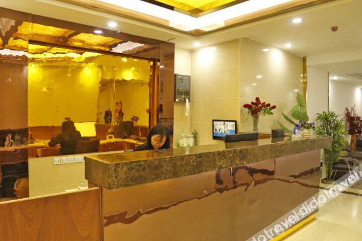 Hotel Interior 11 of 28