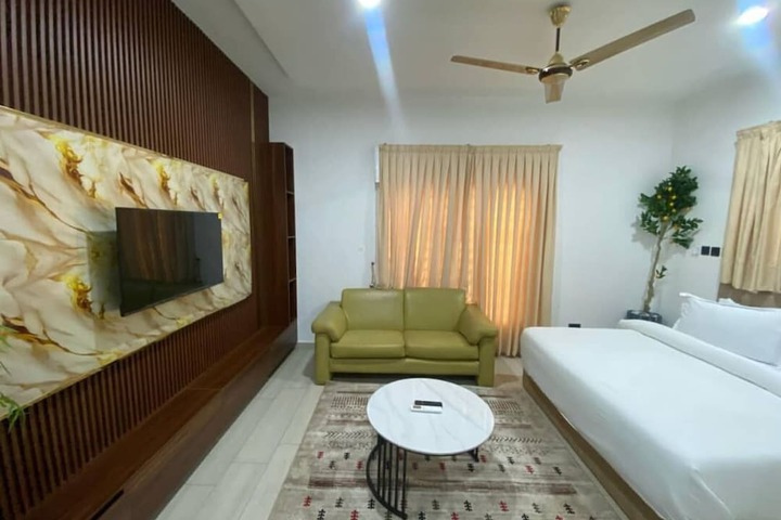 Room 45 of 112