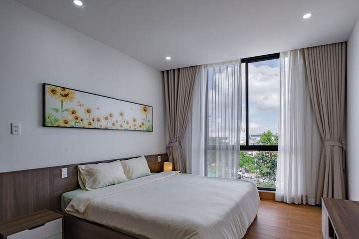 Room 3 of 44