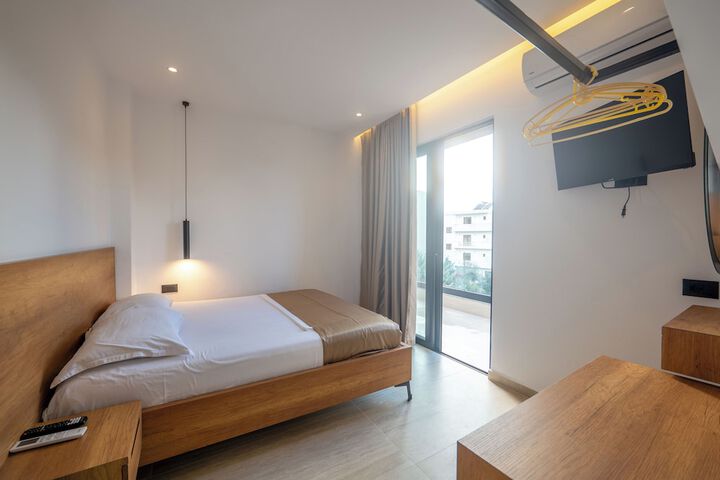 Room 38 of 74