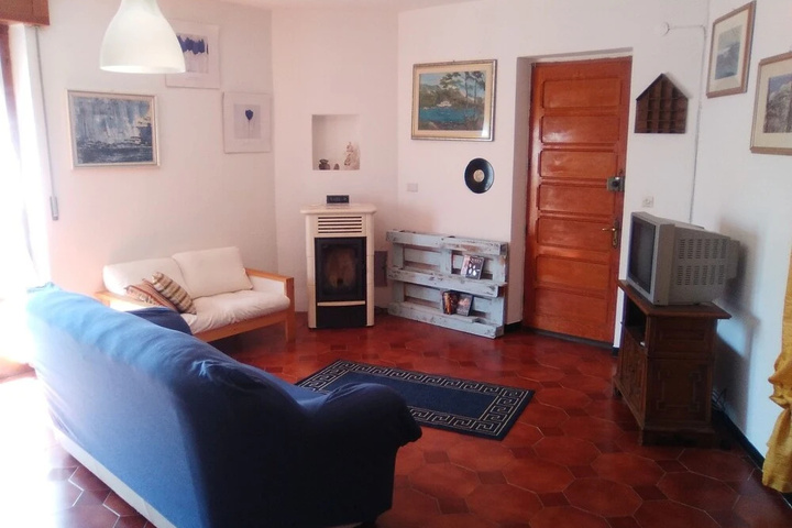 Room 3 of 12