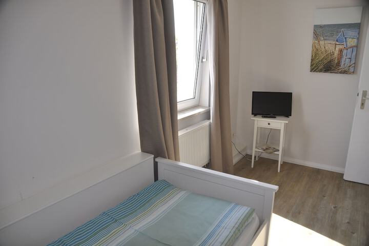 Room 16 of 81