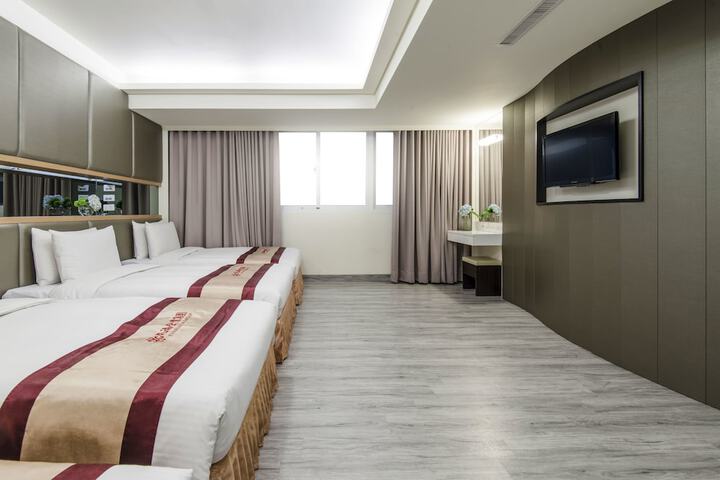 Room 15 of 56