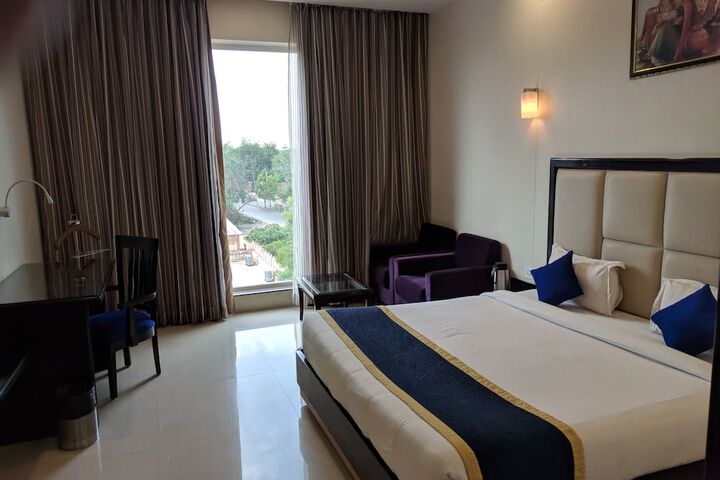 Room 57 of 84