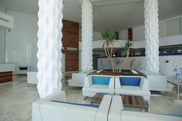 Hotel Interior 6 of 71