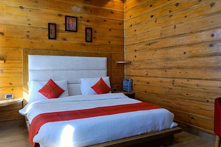 Room 2 of 21