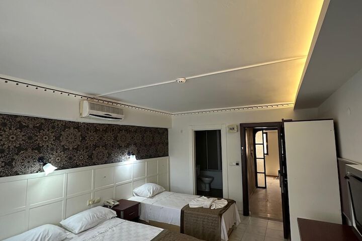 Room 36 of 46