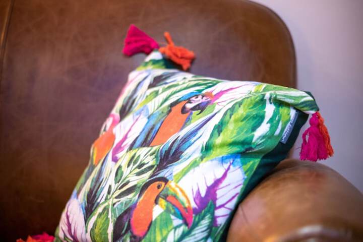 Lounge 116 of 209