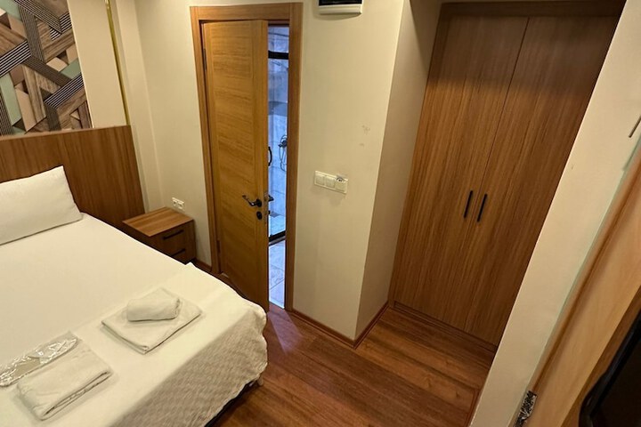 Room 26 of 56