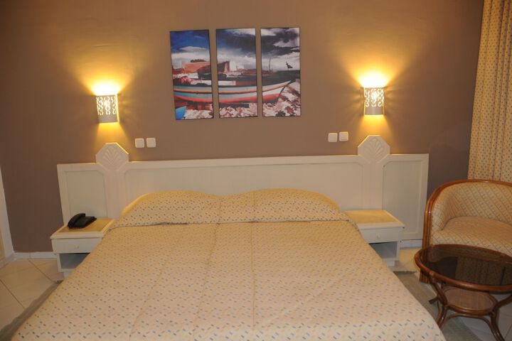 Room 16 of 46