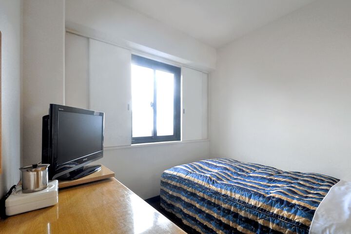 Room 13 of 44