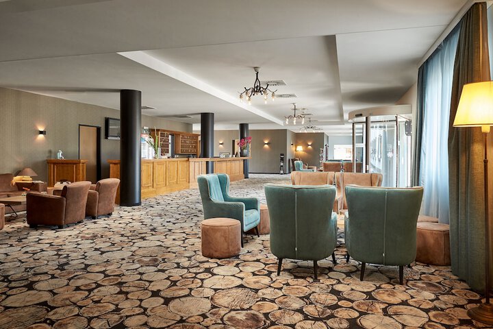 Lobby Entry