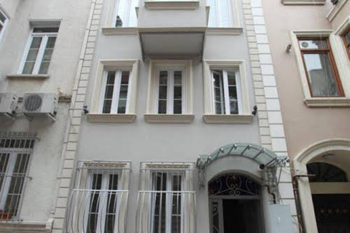 DOLMUS HOTEL