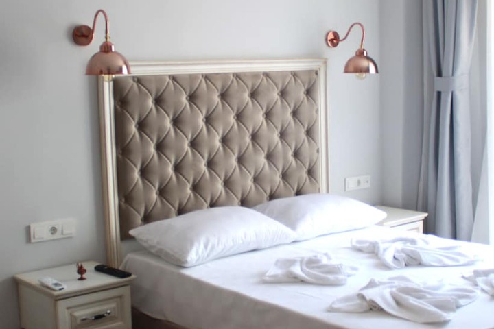 Room 4 of 53