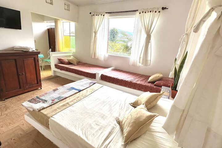 Room 2 of 16