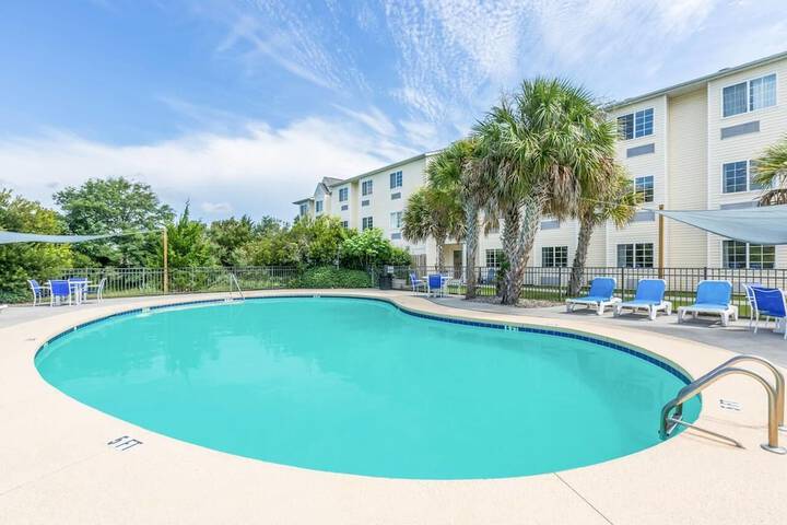 Pool image of The Windstar Hotel