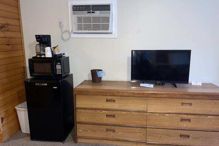 Room 14 of 37
