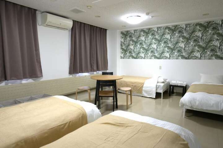 Room 4 of 26