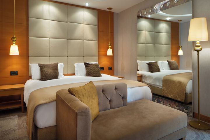 Room 34 of 86