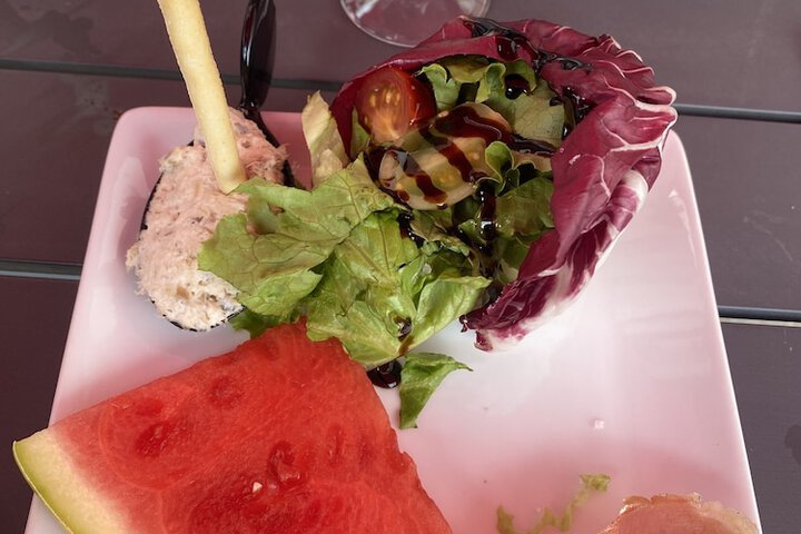 Dining 46 of 66