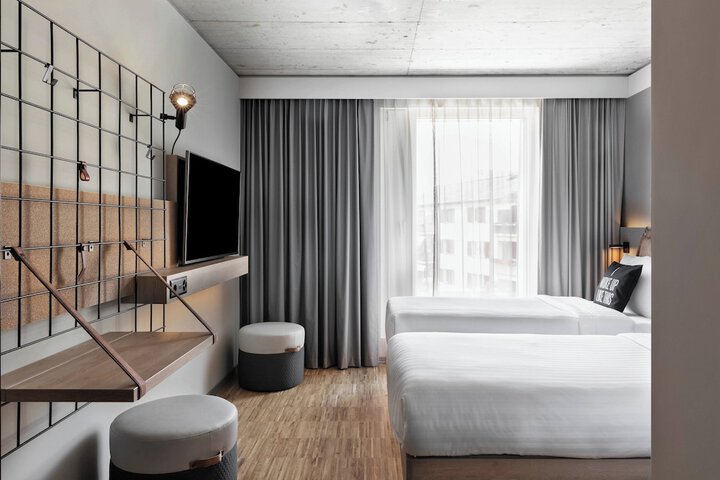 Room 7 of 47